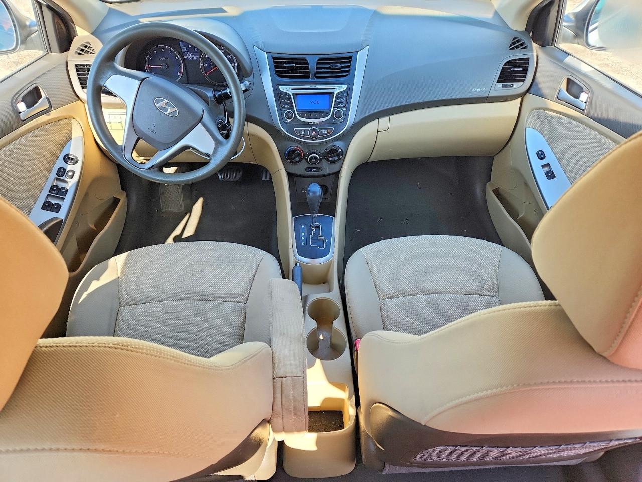 2013 Hyundai Accent Gls Белый vin: KMHCT4AE6DU393552