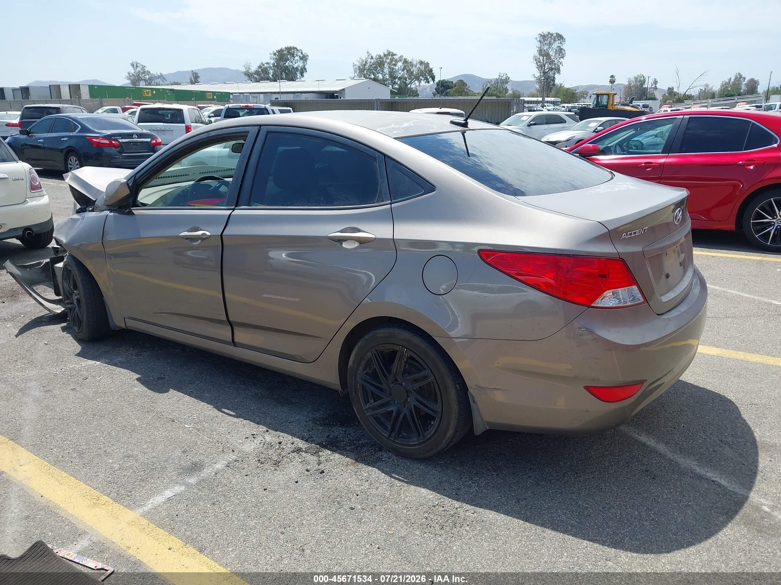 2013 Hyundai Accent Gls Gray vin: KMHCT4AE6DU414075