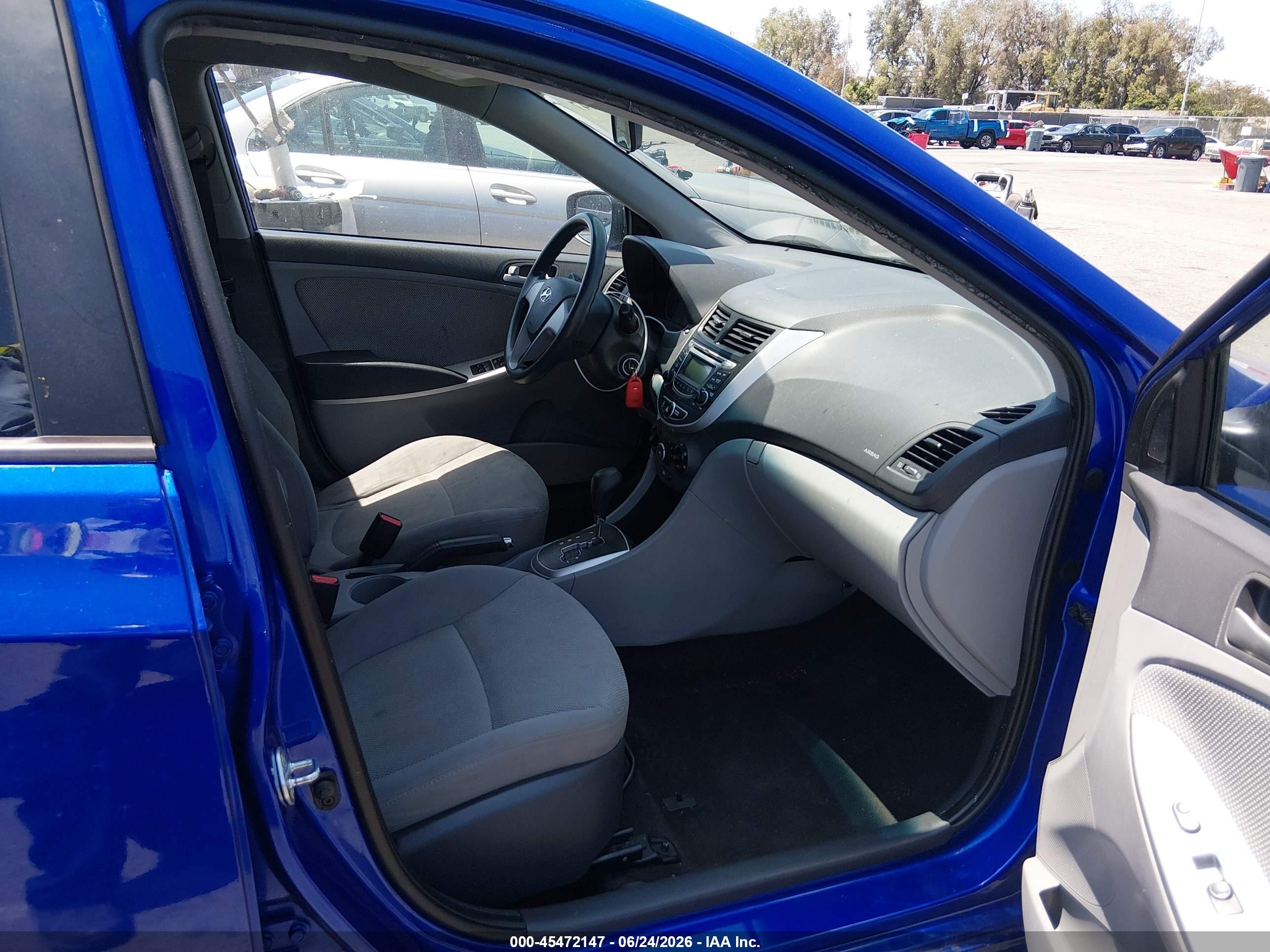 2013 Hyundai Accent Gls Blue vin: KMHCT4AE6DU541943