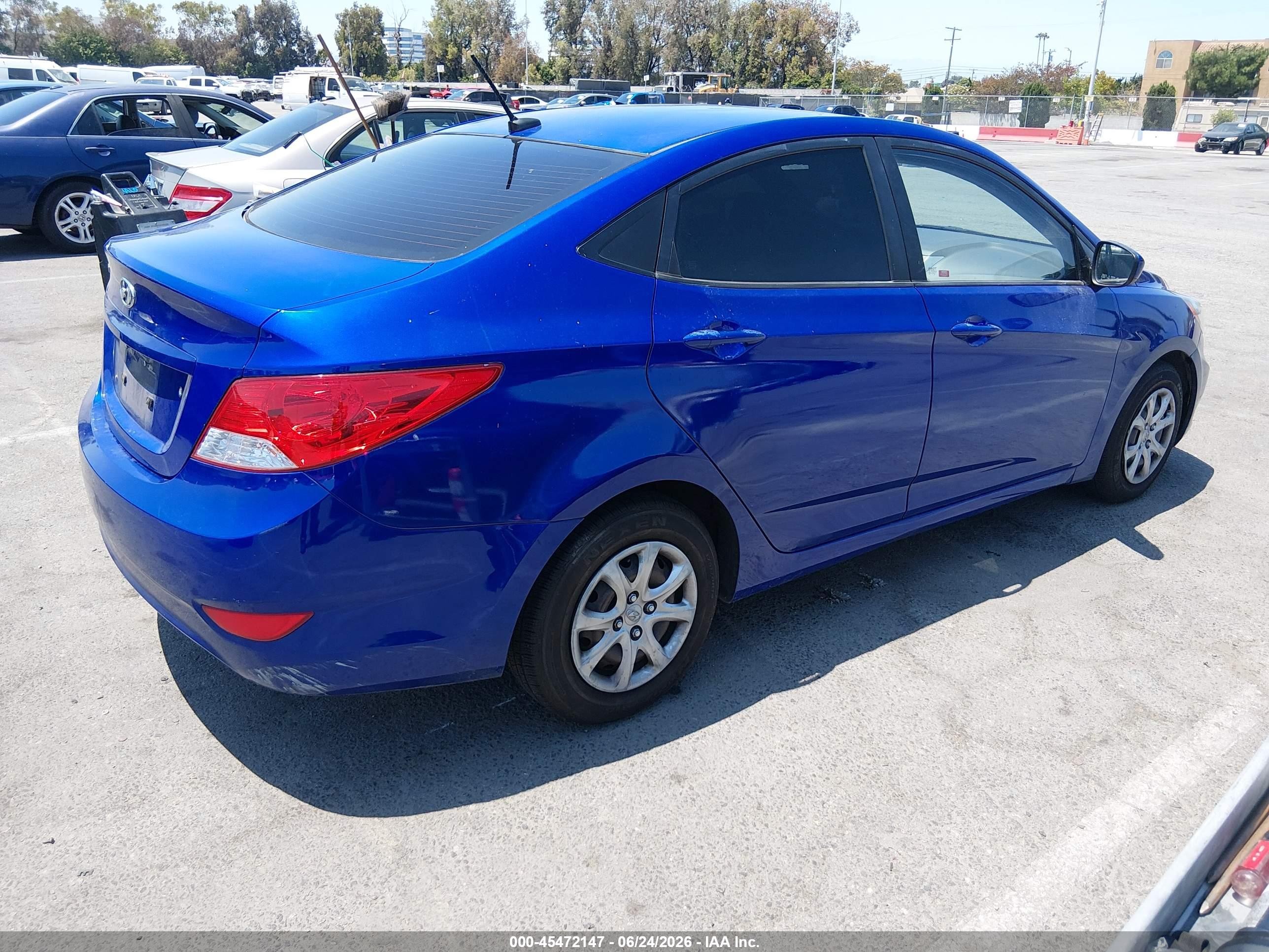 2013 Hyundai Accent Gls Blue vin: KMHCT4AE6DU541943