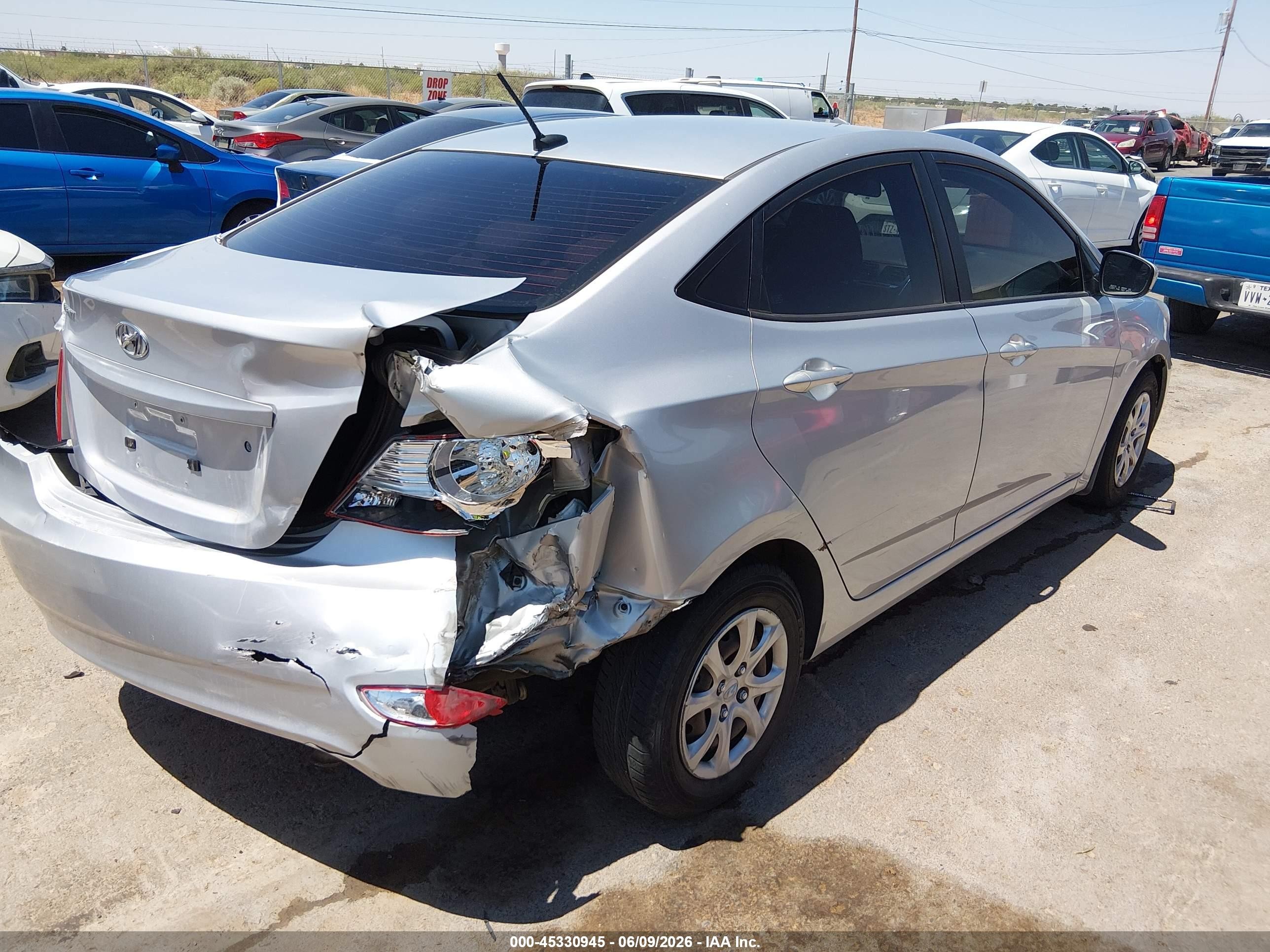 2013 Hyundai Accent Gls Gray vin: KMHCT4AE6DU576207