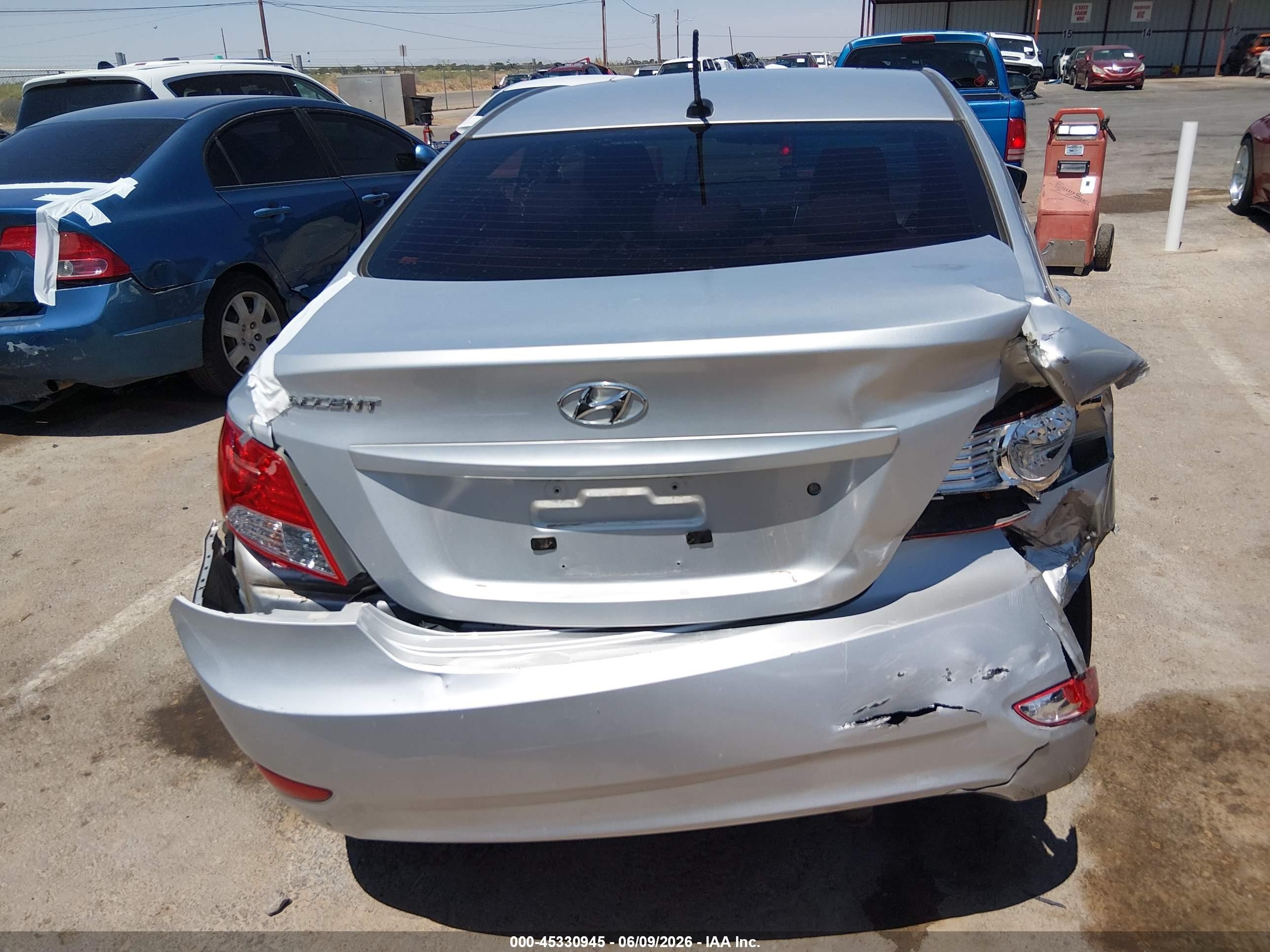 2013 Hyundai Accent Gls Gray vin: KMHCT4AE6DU576207