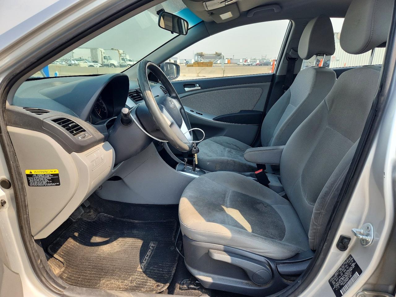2013 Hyundai Accent Gls Серебряный vin: KMHCT4AE6DU577227