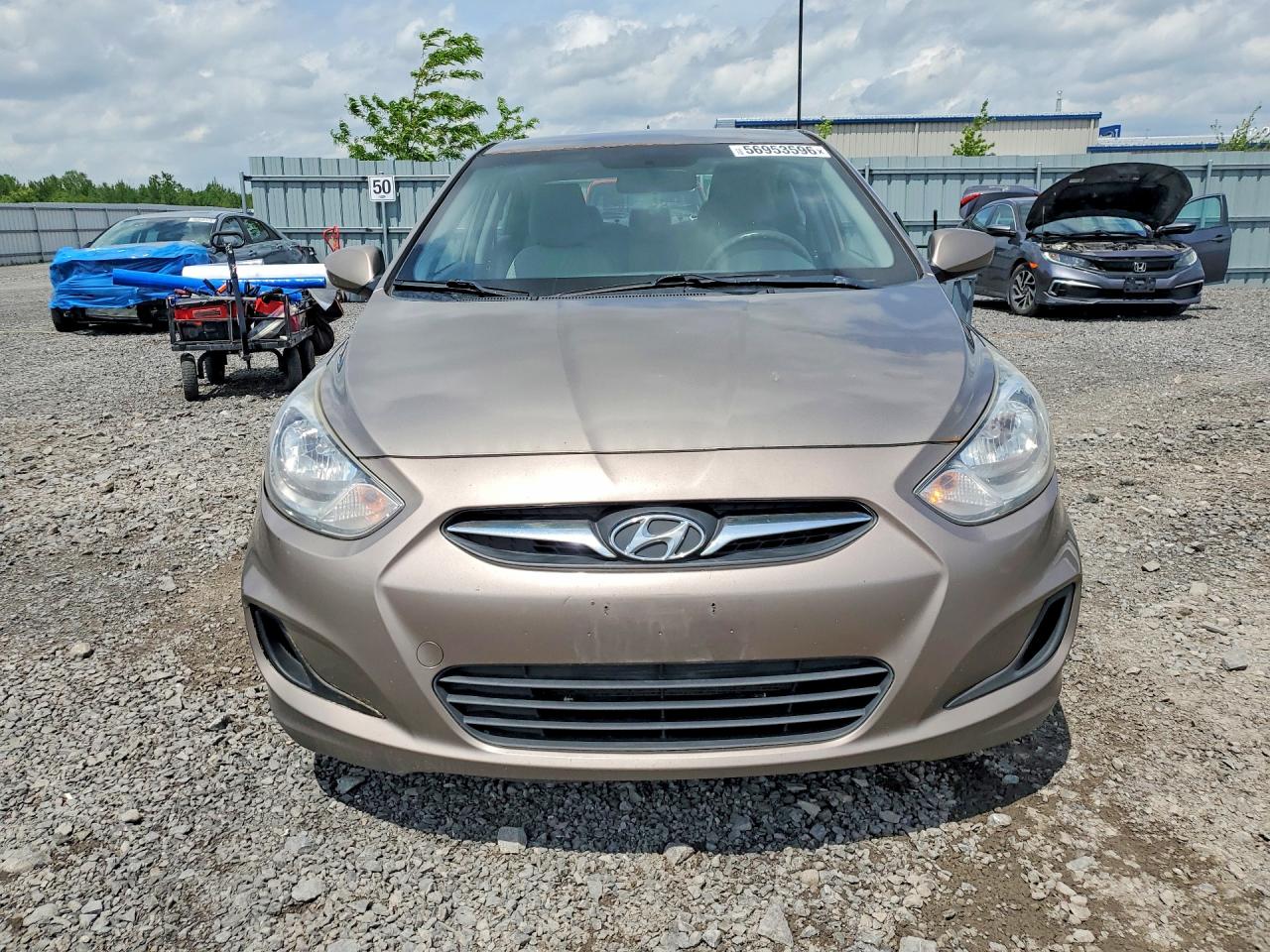 2014 Hyundai Accent Gls Коричневый vin: KMHCT4AE6EU679094