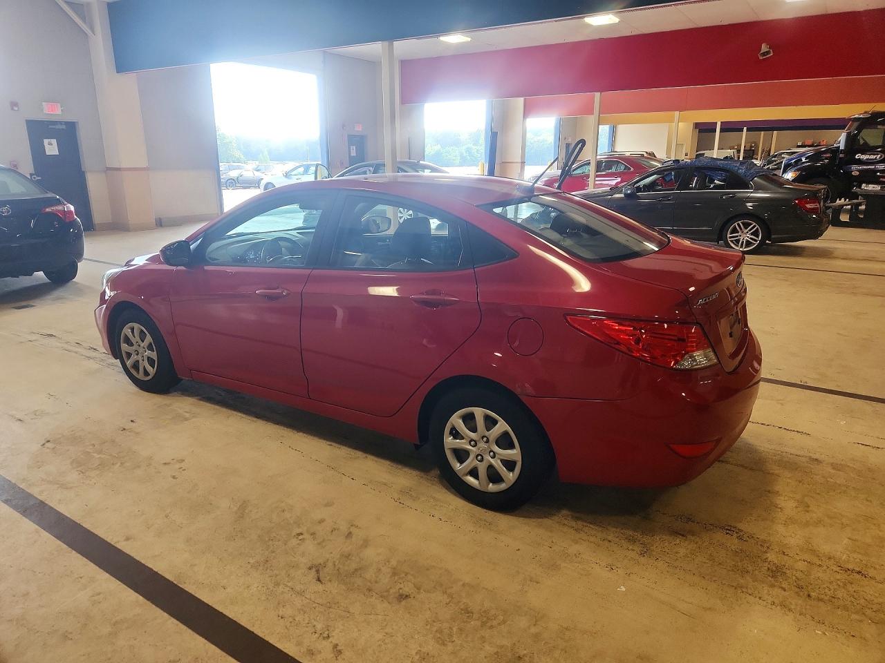 2014 Hyundai Accent Gls Red vin: KMHCT4AE6EU729802
