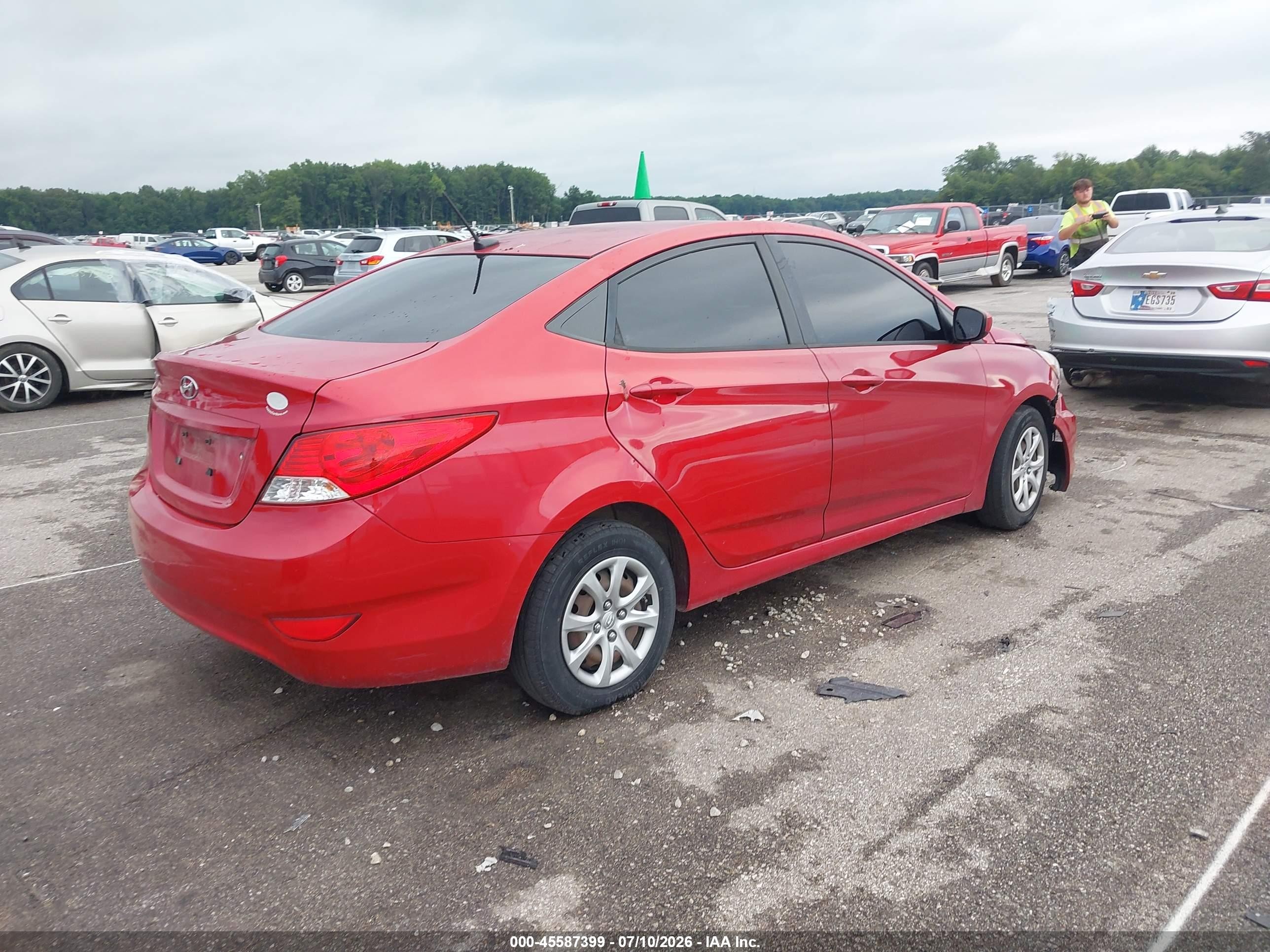 2014 Hyundai Accent Gls Красный vin: KMHCT4AE6EU741206