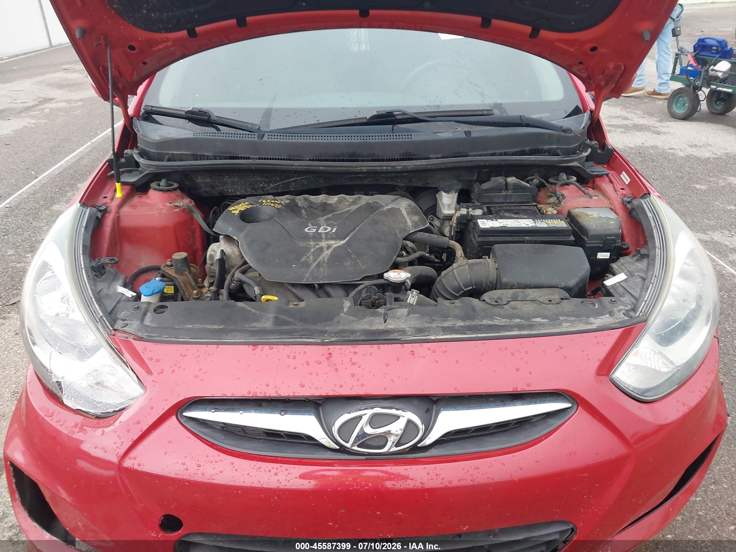 2014 Hyundai Accent Gls Красный vin: KMHCT4AE6EU741206