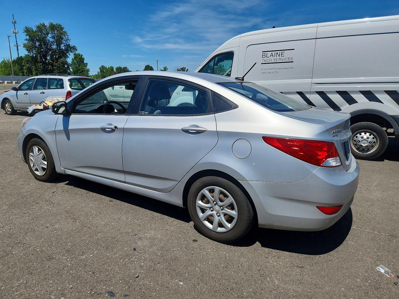 2014 Hyundai Accent Gls Silver vin: KMHCT4AE6EU758264