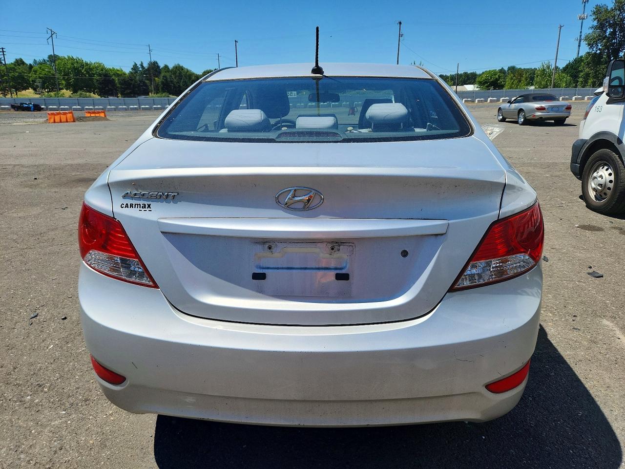 2014 Hyundai Accent Gls Silver vin: KMHCT4AE6EU758264