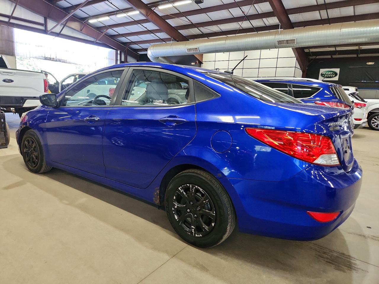 2014 Hyundai Accent Gls Blue vin: KMHCT4AE6EU758796