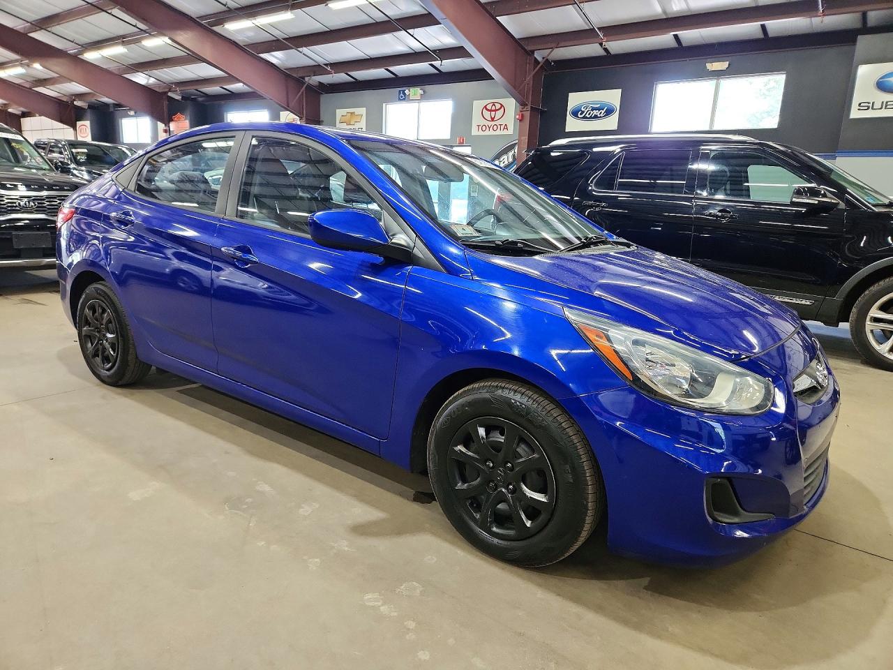 2014 Hyundai Accent Gls Blue vin: KMHCT4AE6EU758796