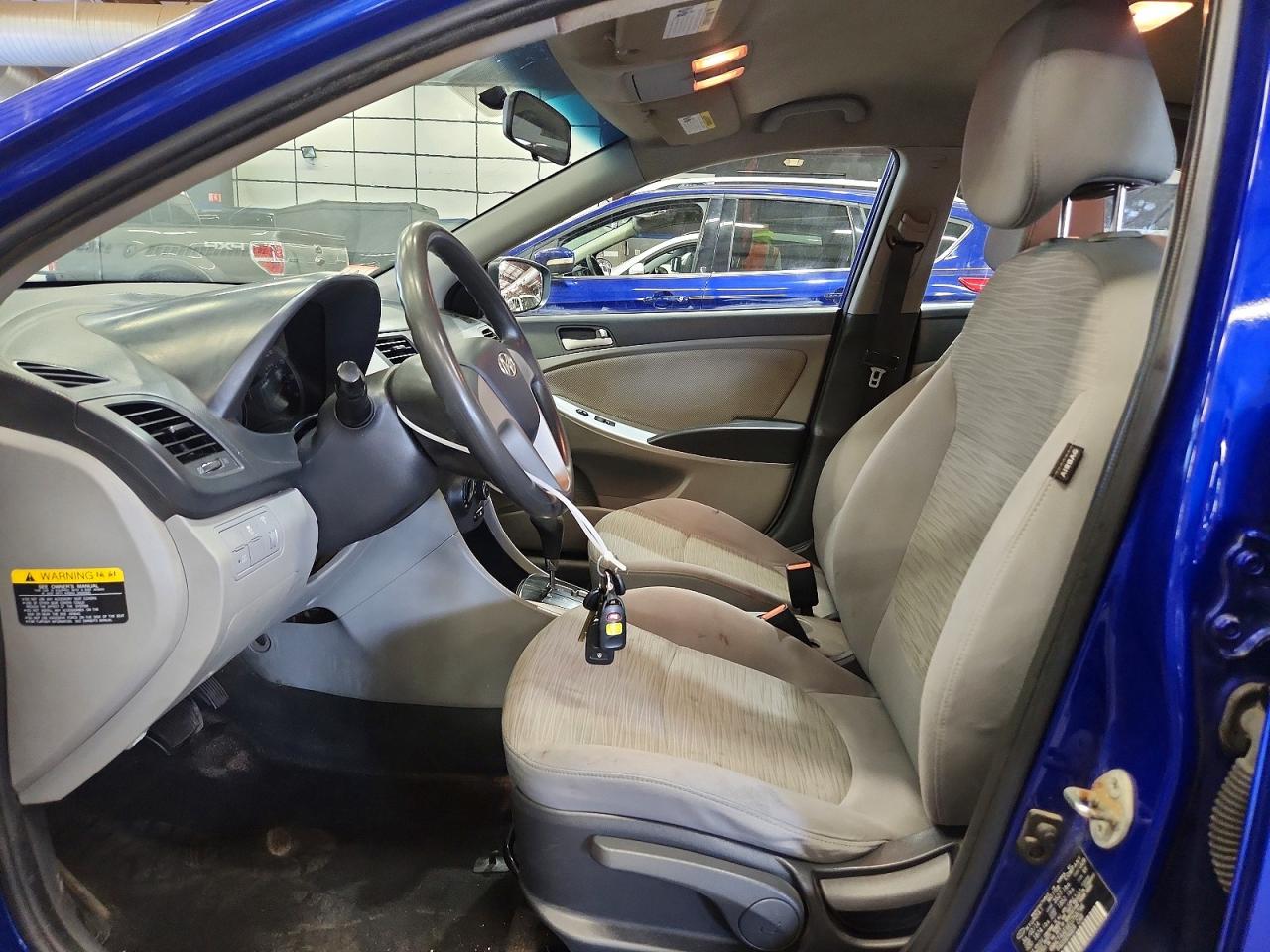 2014 Hyundai Accent Gls Blue vin: KMHCT4AE6EU758796