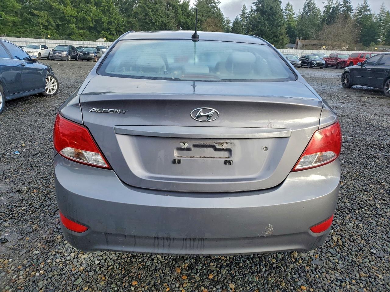 2015 Hyundai Accent Gls Silver vin: KMHCT4AE6FU807514