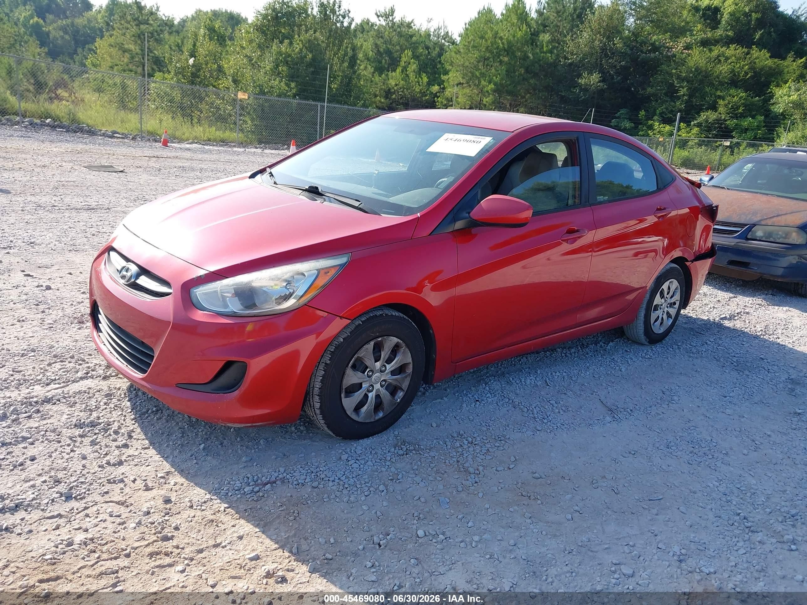 2015 Hyundai Accent Gls Красный vin: KMHCT4AE6FU868619