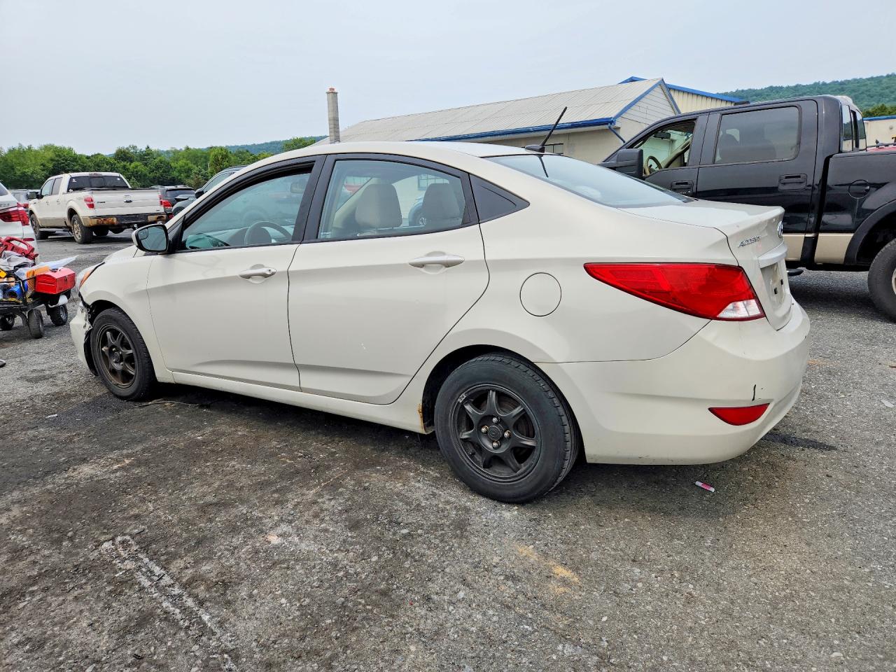 2015 Hyundai Accent Gls White vin: KMHCT4AE6FU917026