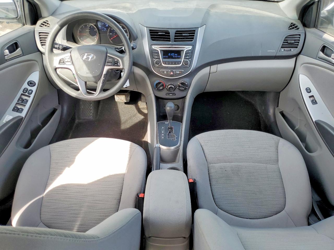2015 Hyundai Accent Gls White vin: KMHCT4AE6FU922047