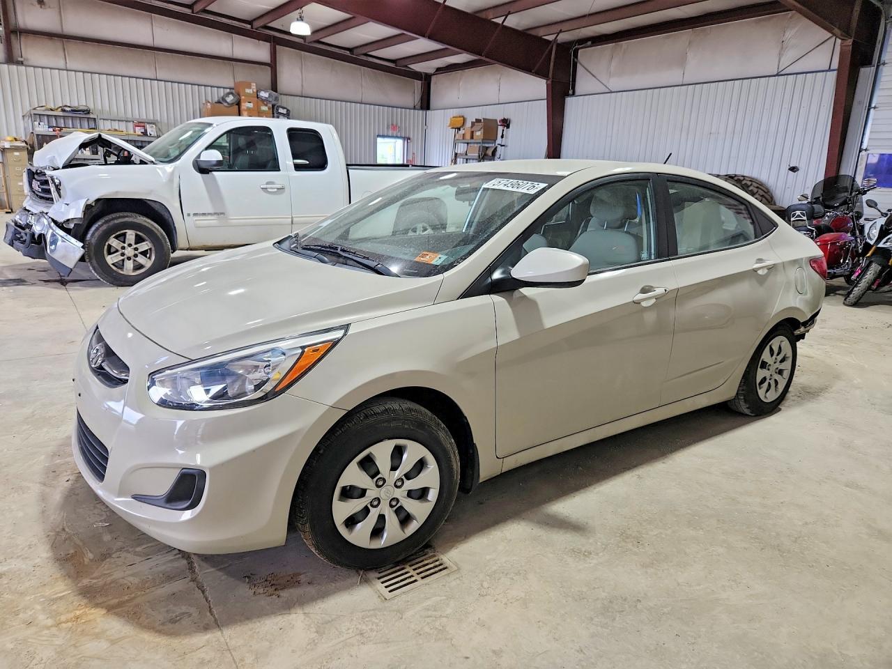 2015 Hyundai Accent Gls Cream vin: KMHCT4AE6FU925448