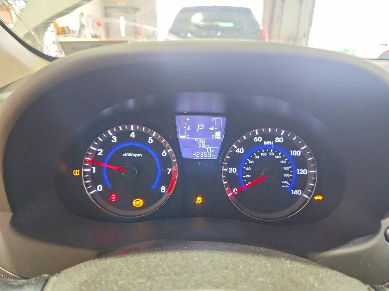 2015 Hyundai Accent Gls Cream vin: KMHCT4AE6FU925448