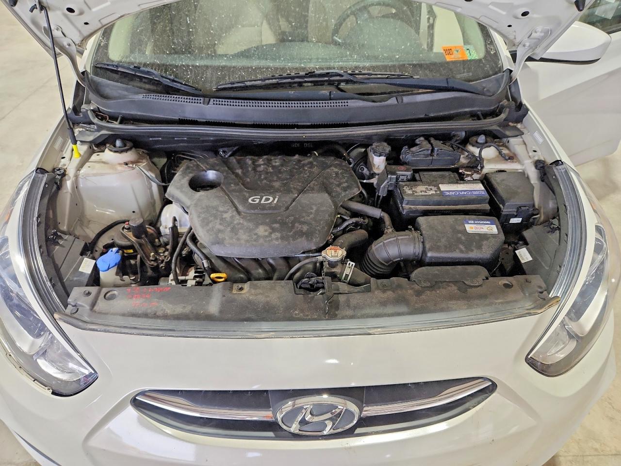2015 Hyundai Accent Gls Cream vin: KMHCT4AE6FU925448