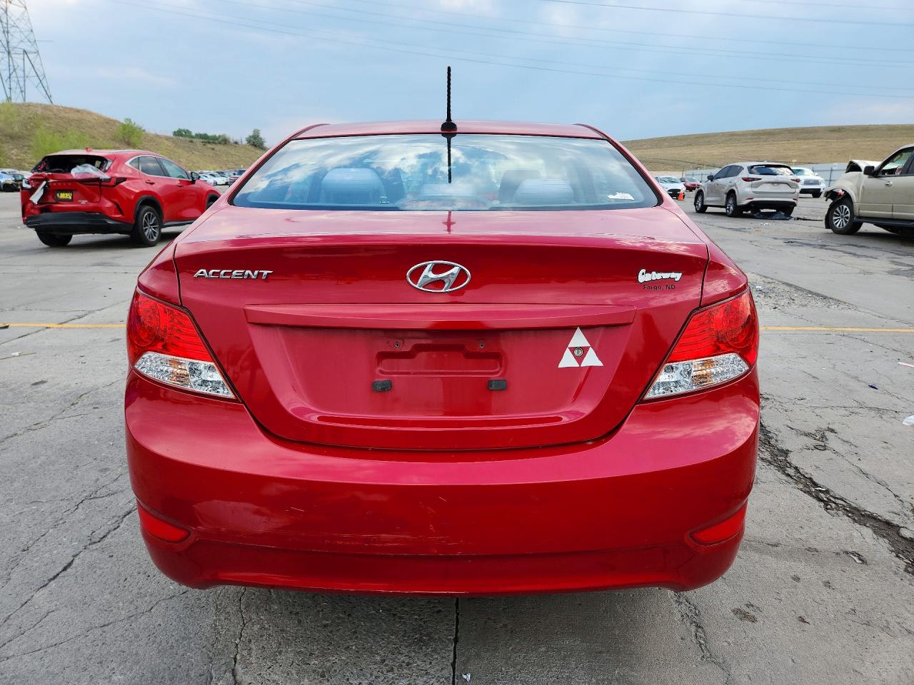 2012 Hyundai Accent Gls Red vin: KMHCT4AE7CU085143