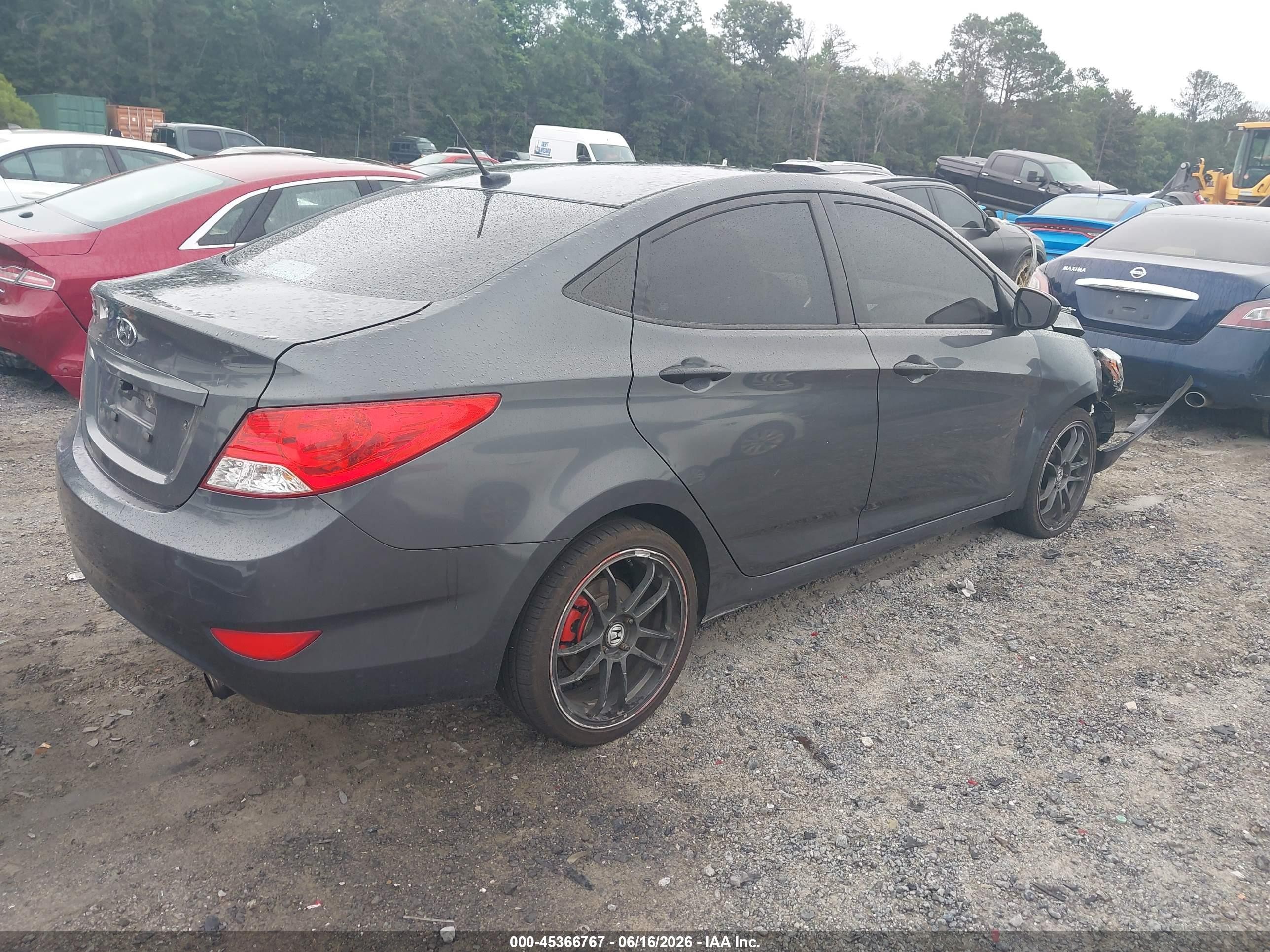 2012 Hyundai Accent Gls Gray vin: KMHCT4AE7CU088205