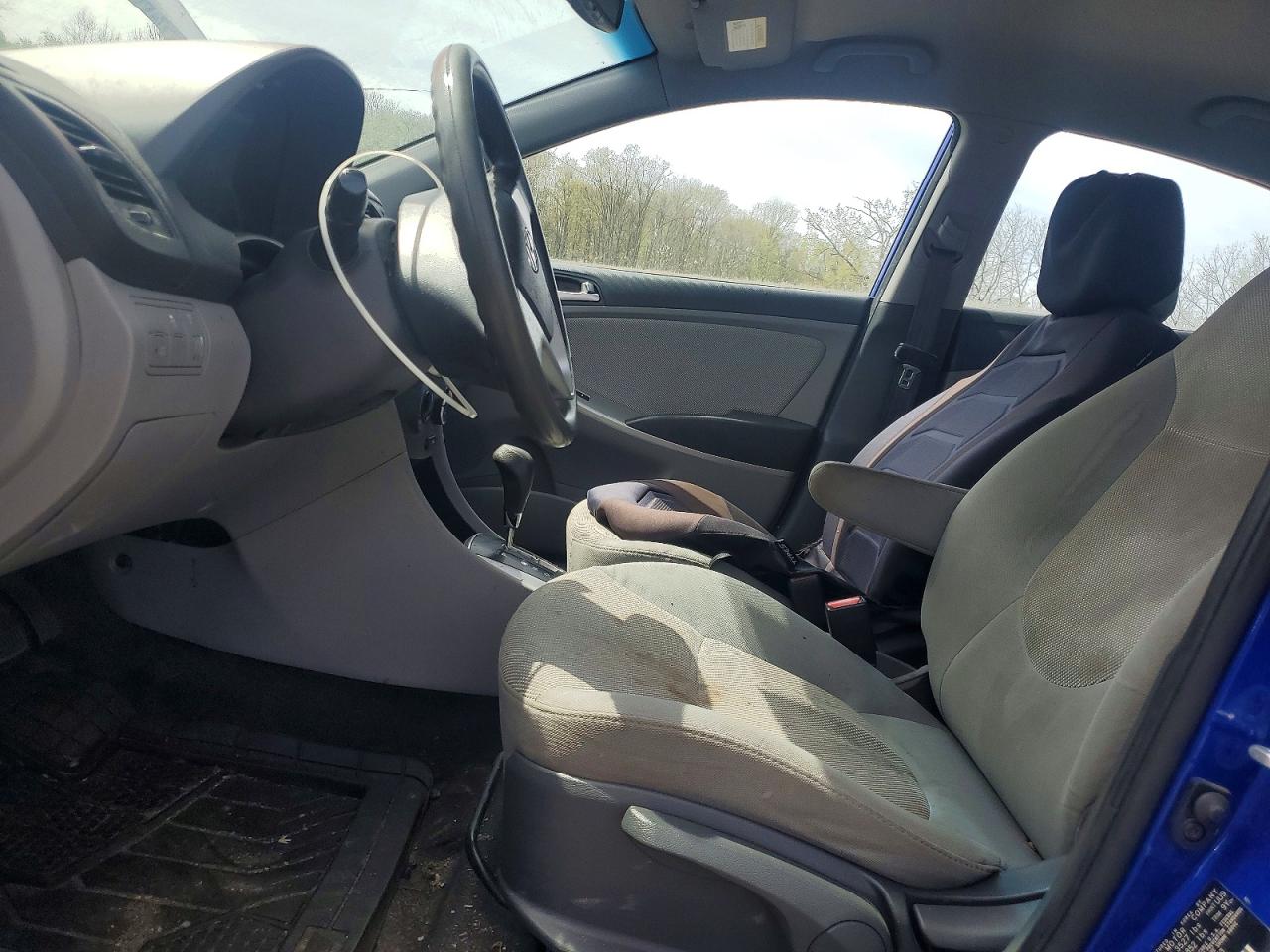 2013 Hyundai Accent Blue vin: KMHCT4AE7DU281343