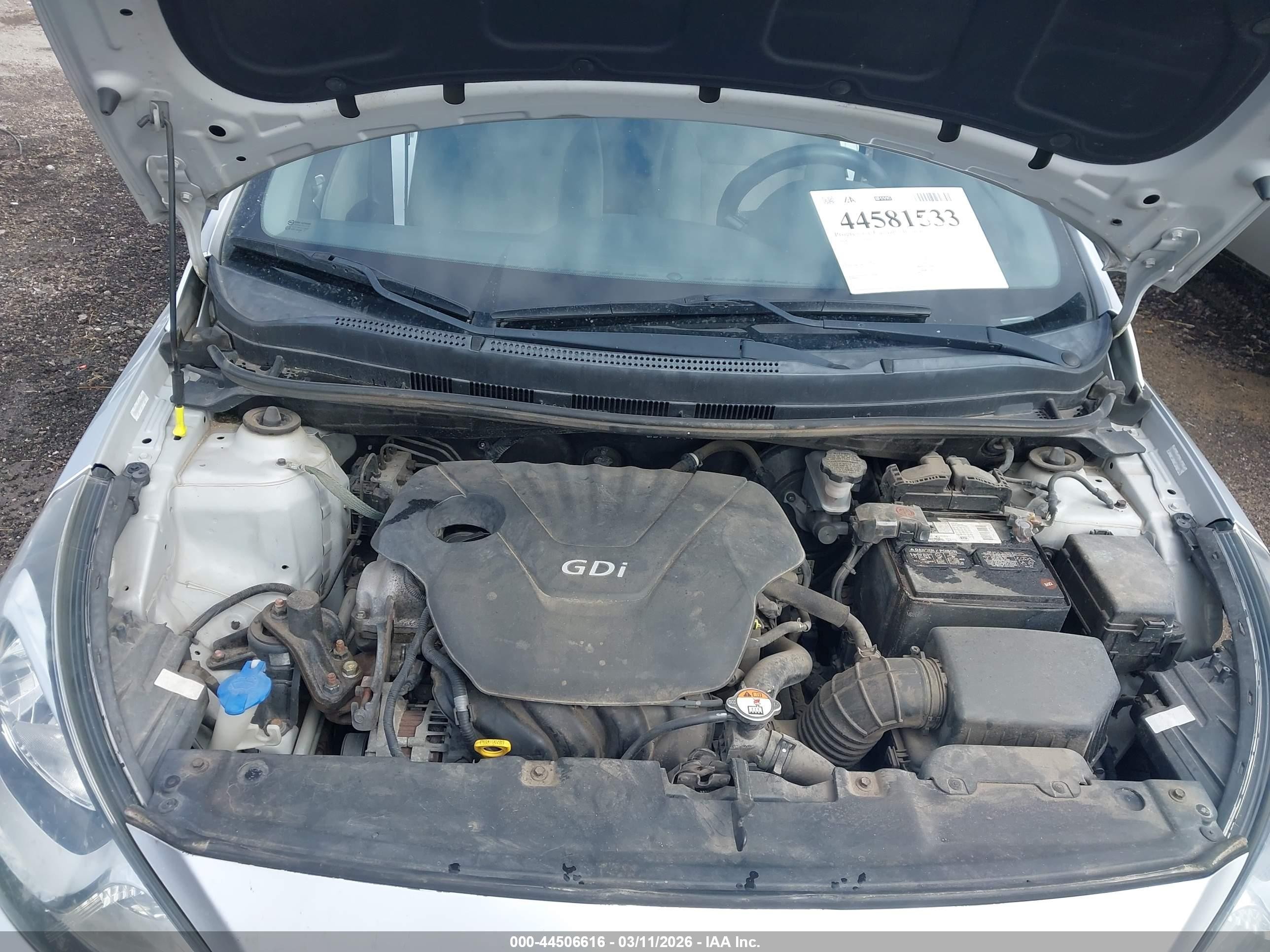 2013 Hyundai Accent Gls Silver vin: KMHCT4AE7DU308556