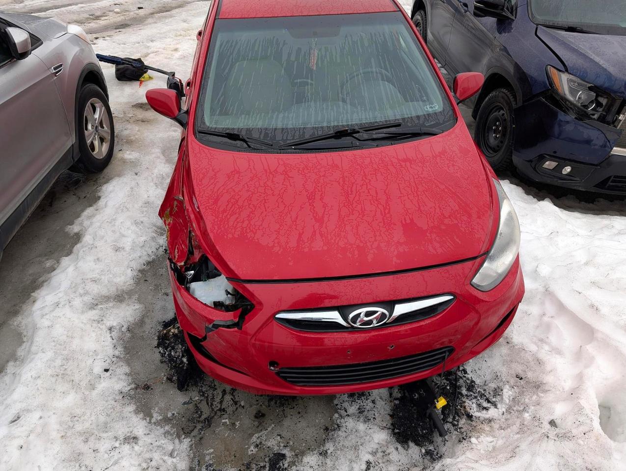 2013 Hyundai Accent Gls Red vin: KMHCT4AE7DU309769