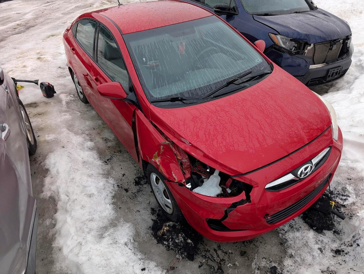 2013 Hyundai Accent Gls Red vin: KMHCT4AE7DU309769