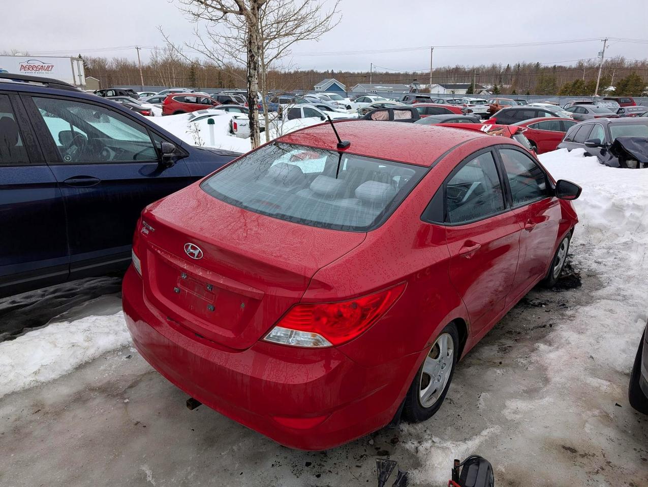 2013 Hyundai Accent Gls Red vin: KMHCT4AE7DU309769