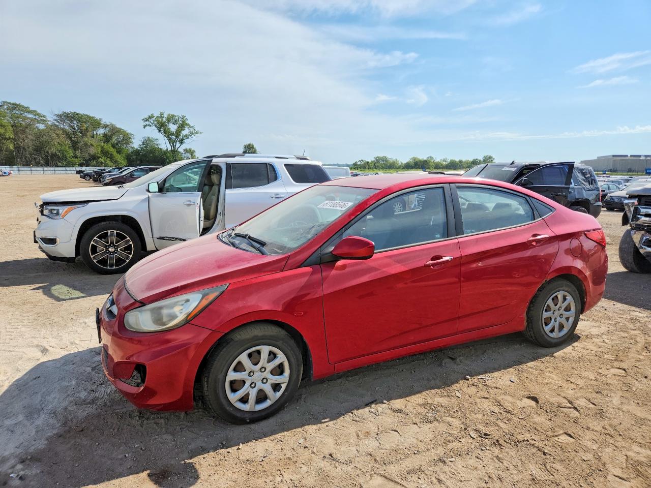 2013 Hyundai Accent Gls Red vin: KMHCT4AE7DU494812