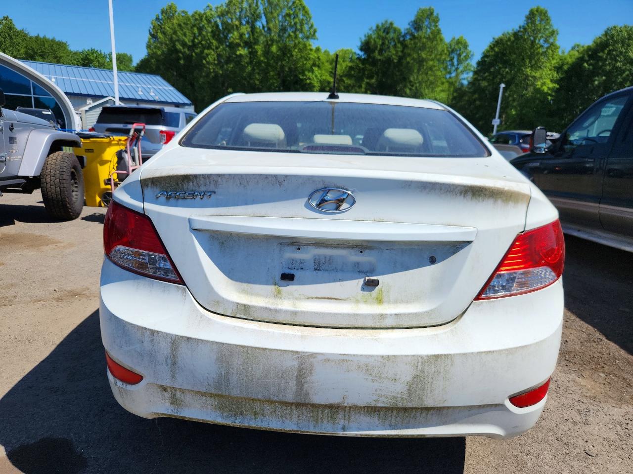 2013 Hyundai Accent Gls White vin: KMHCT4AE7DU506960
