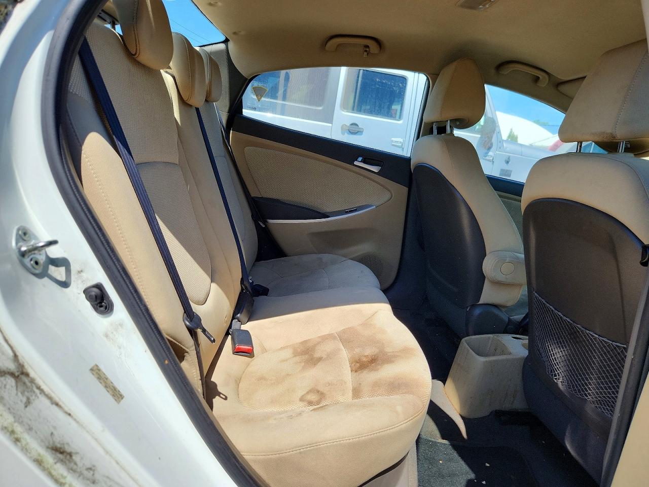 2013 Hyundai Accent Gls White vin: KMHCT4AE7DU506960