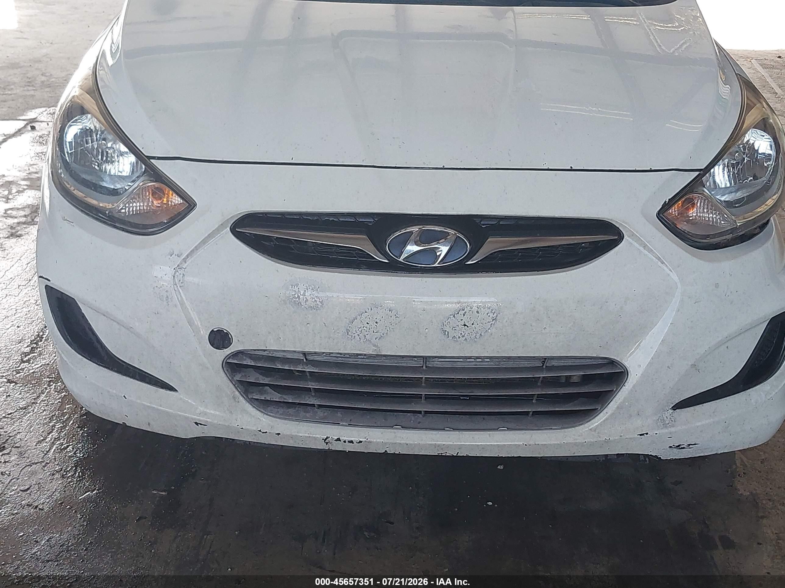 2013 Hyundai Accent Gls White vin: KMHCT4AE7DU523094