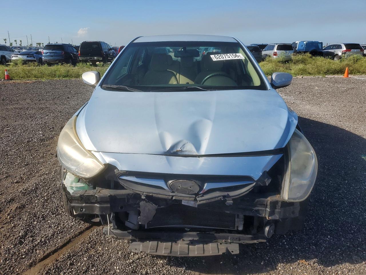 2013 Hyundai Accent Gls Blue vin: KMHCT4AE7DU526304
