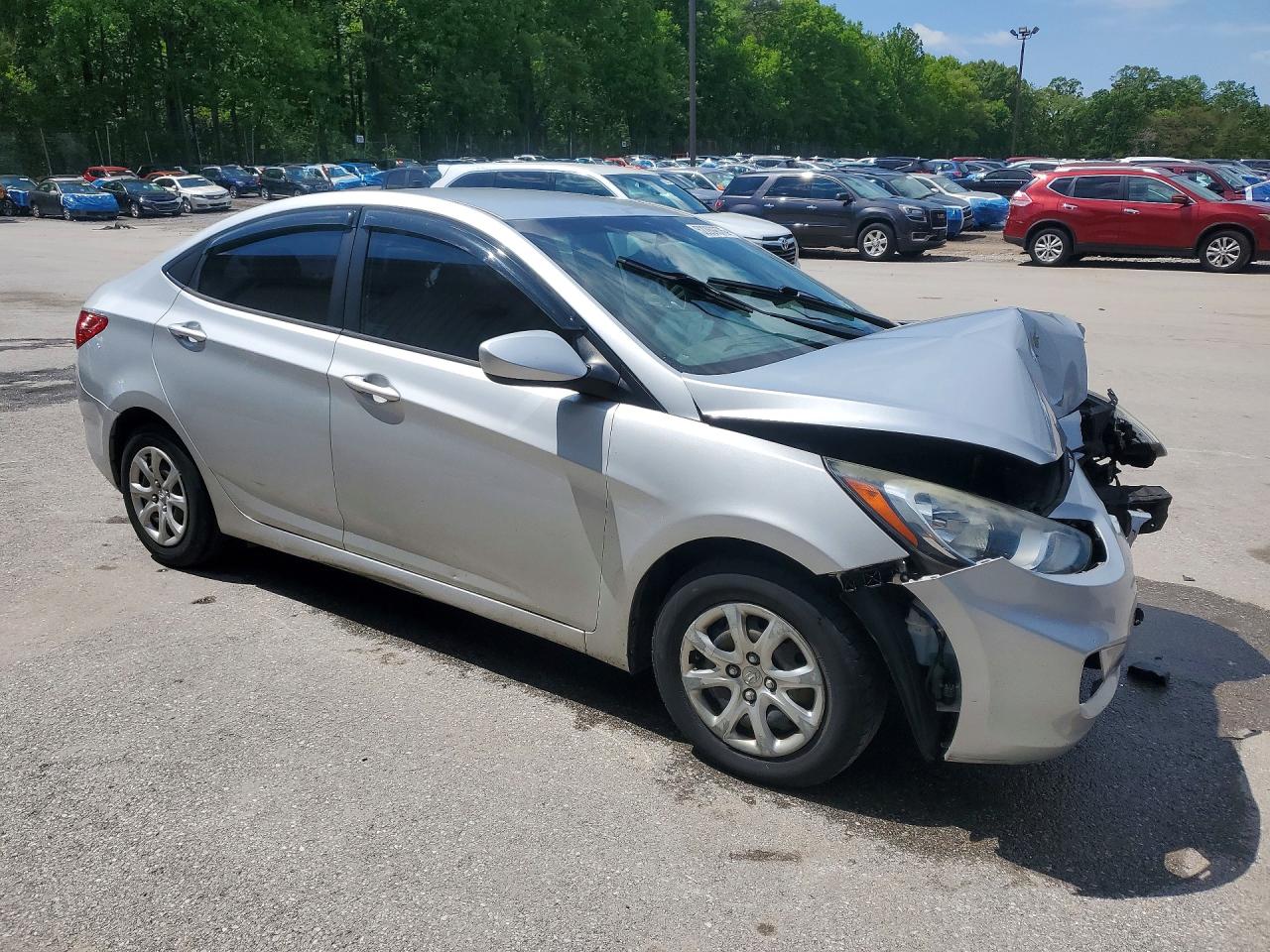 2013 Hyundai Accent Gls Silver vin: KMHCT4AE7DU584672