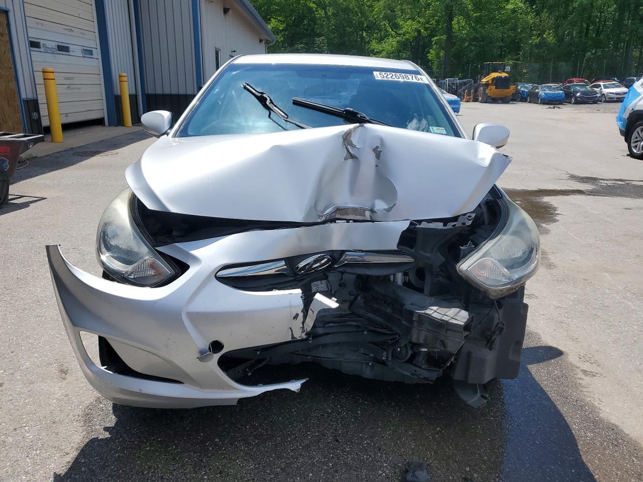 2013 Hyundai Accent Gls Silver vin: KMHCT4AE7DU584672