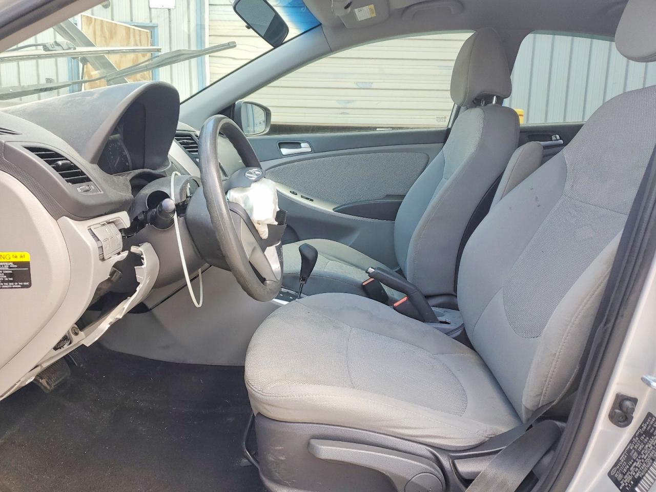 2013 Hyundai Accent Gls Silver vin: KMHCT4AE7DU584672