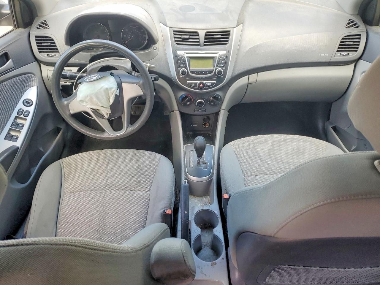 2013 Hyundai Accent Gls Silver vin: KMHCT4AE7DU584672