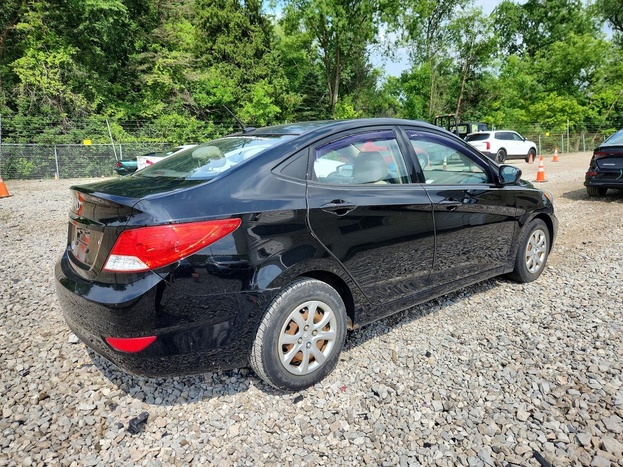 2013 Hyundai Accent Gls Black vin: KMHCT4AE7DU584901
