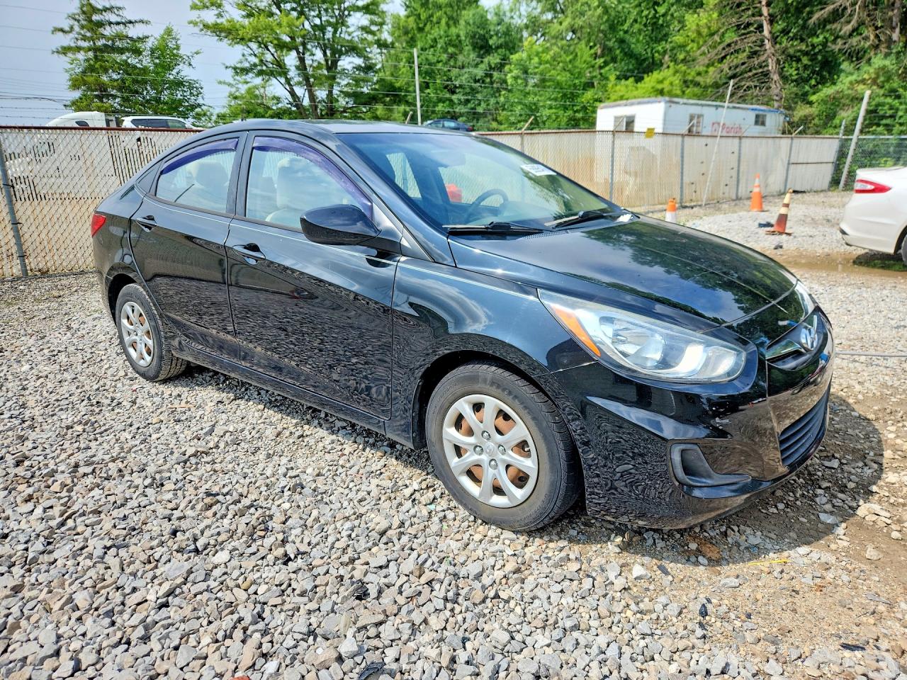2013 Hyundai Accent Gls Black vin: KMHCT4AE7DU584901