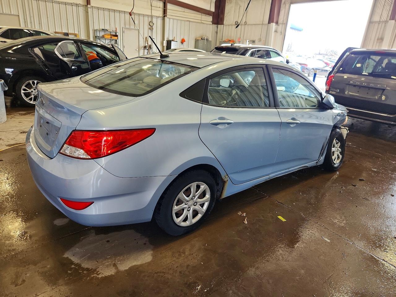 2014 Hyundai Accent Gls Blue vin: KMHCT4AE7EU686362