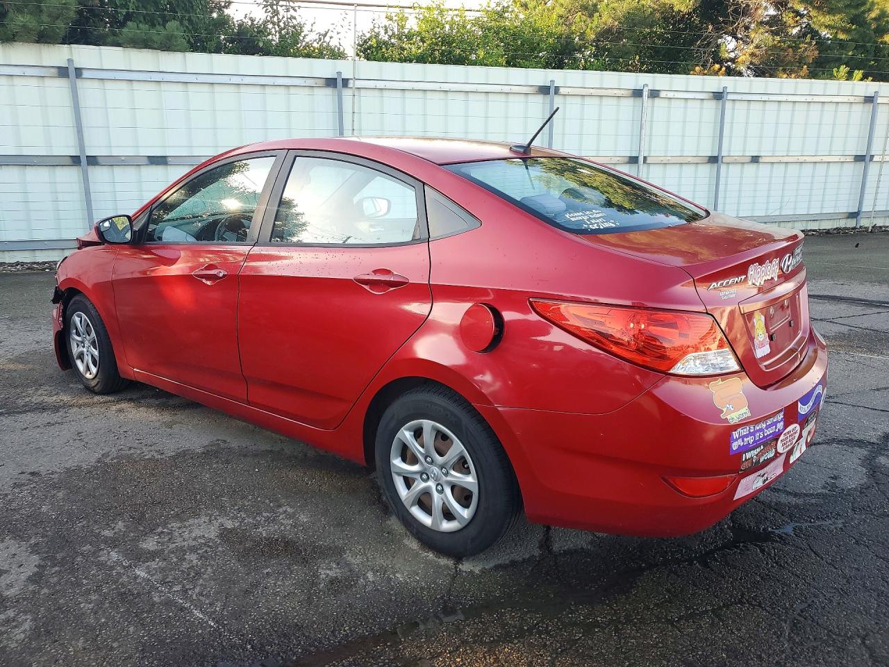 2014 Hyundai Accent Gls Red vin: KMHCT4AE7EU696647