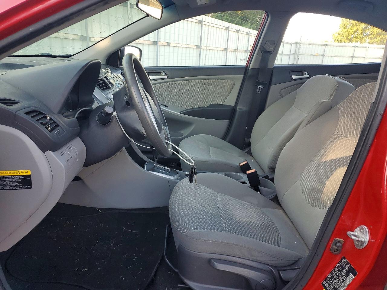 2014 Hyundai Accent Gls Red vin: KMHCT4AE7EU696647