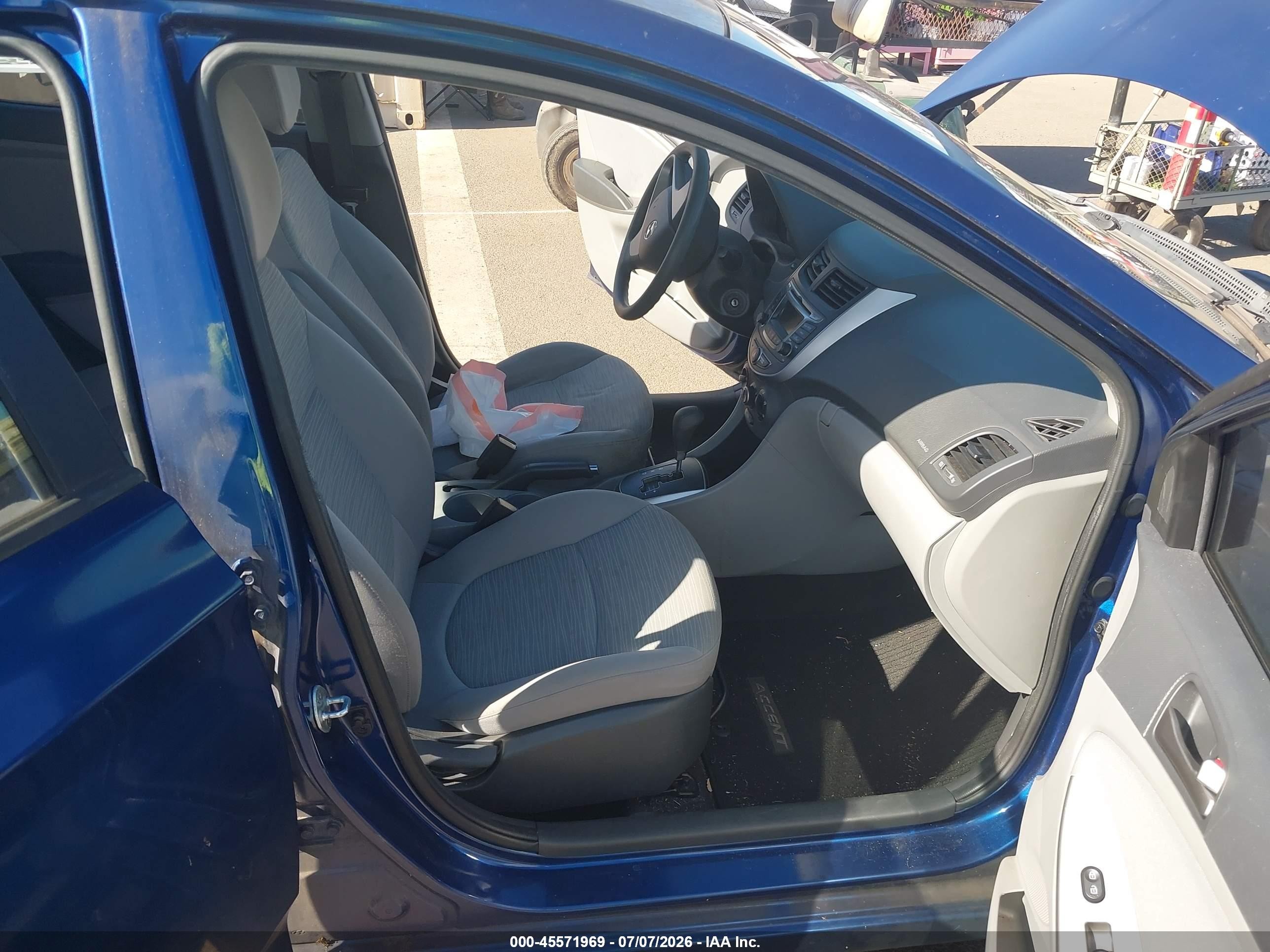 2015 Hyundai Accent Gls Blue vin: KMHCT4AE7FU793638