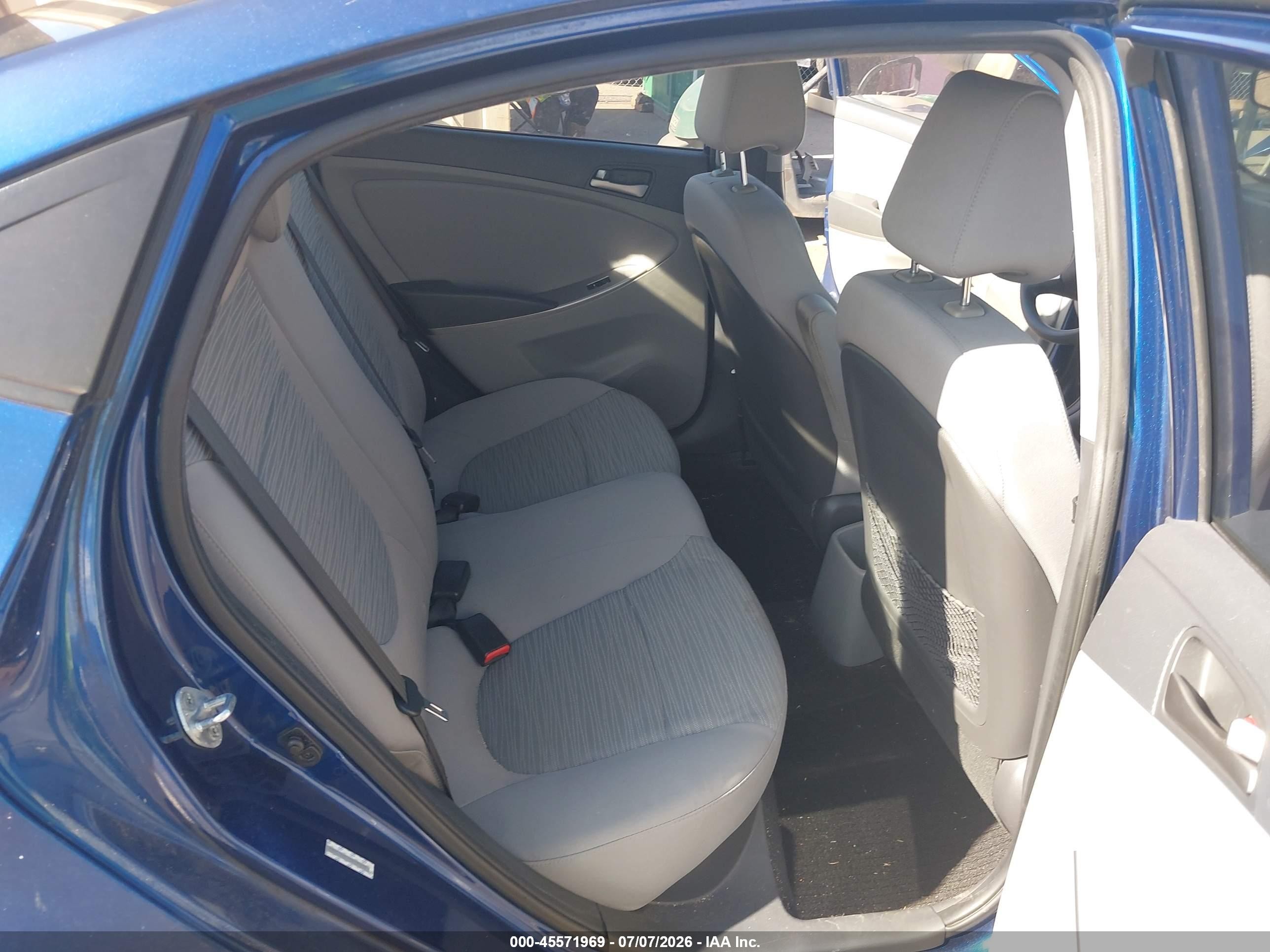 2015 Hyundai Accent Gls Blue vin: KMHCT4AE7FU793638