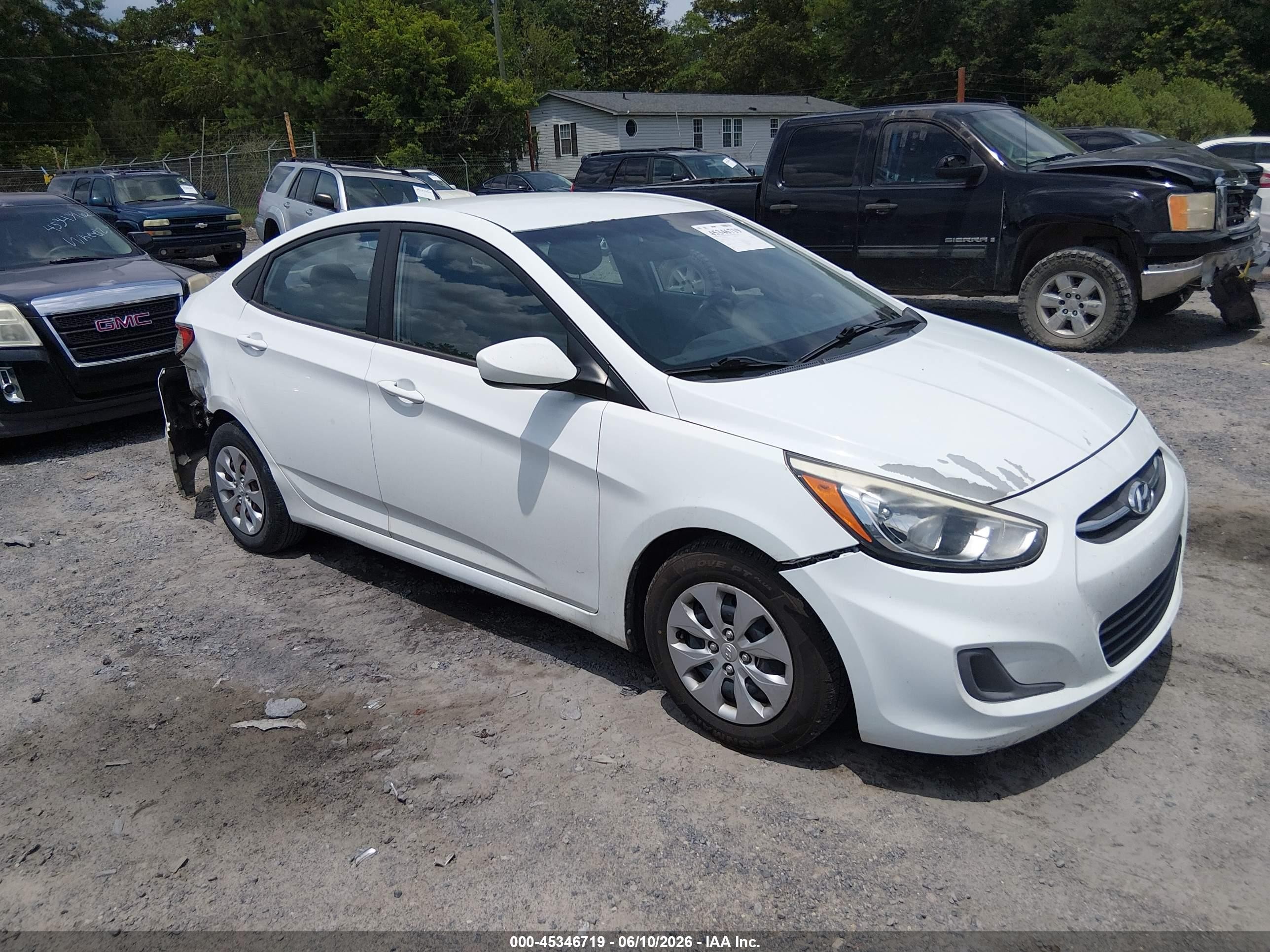 2015 Hyundai Accent Gls White vin: KMHCT4AE7FU800393