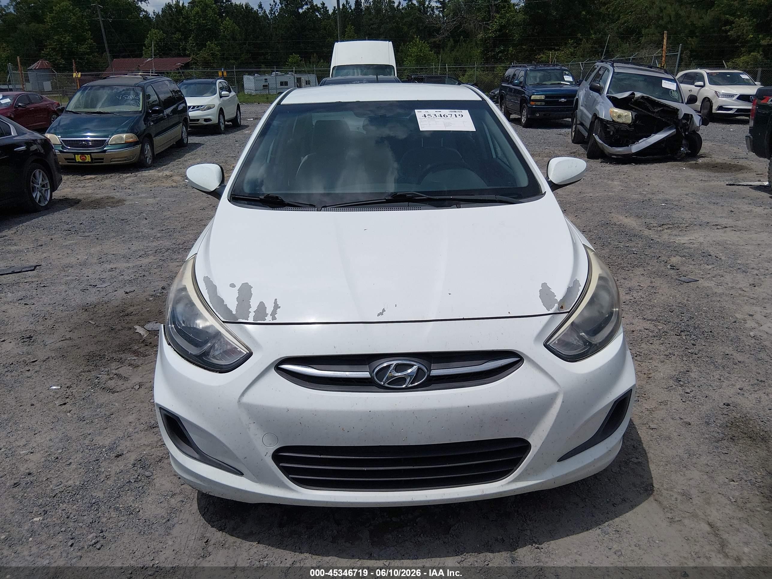 2015 Hyundai Accent Gls White vin: KMHCT4AE7FU800393