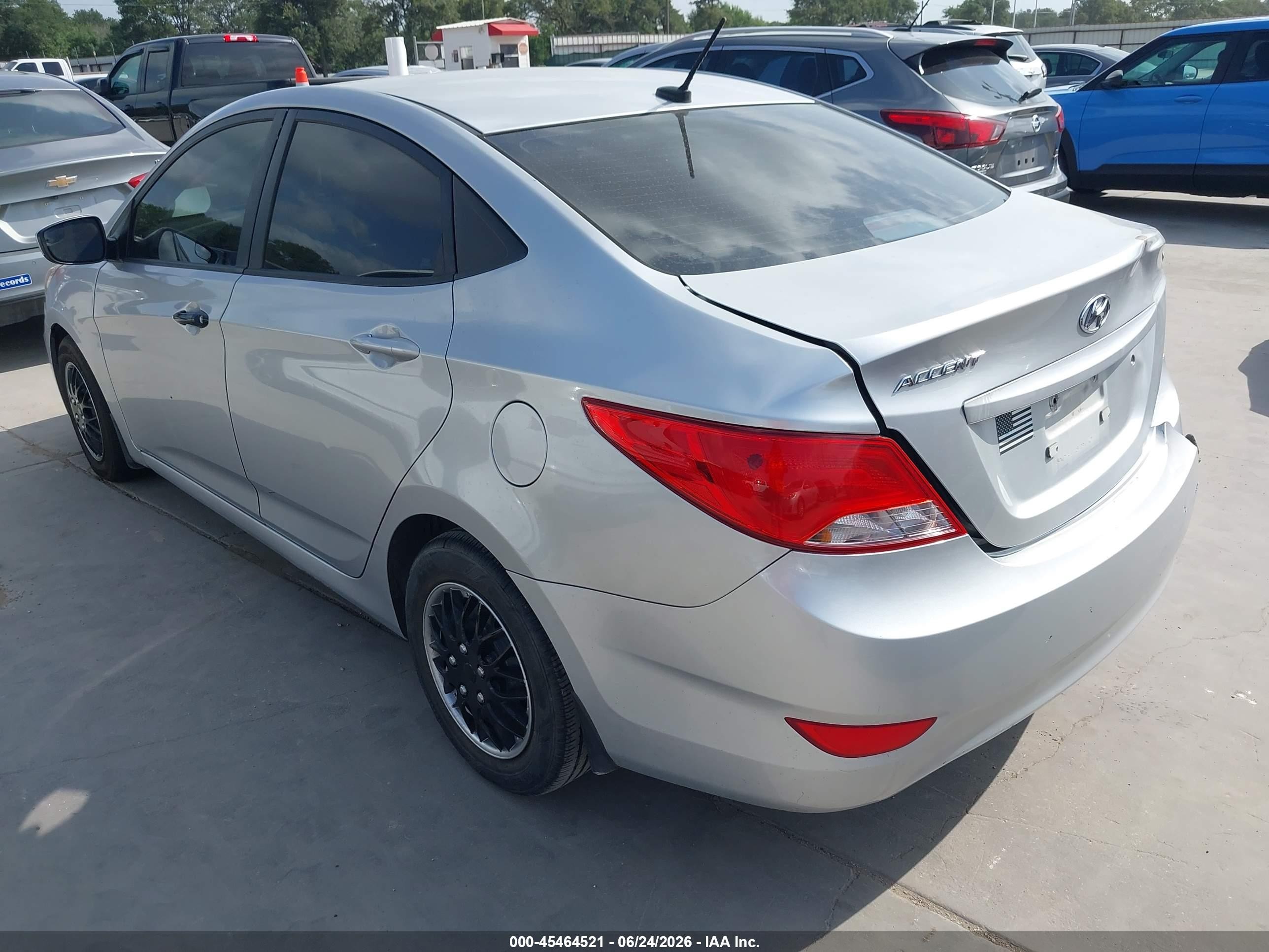 2015 Hyundai Accent Gls Silver vin: KMHCT4AE7FU806386
