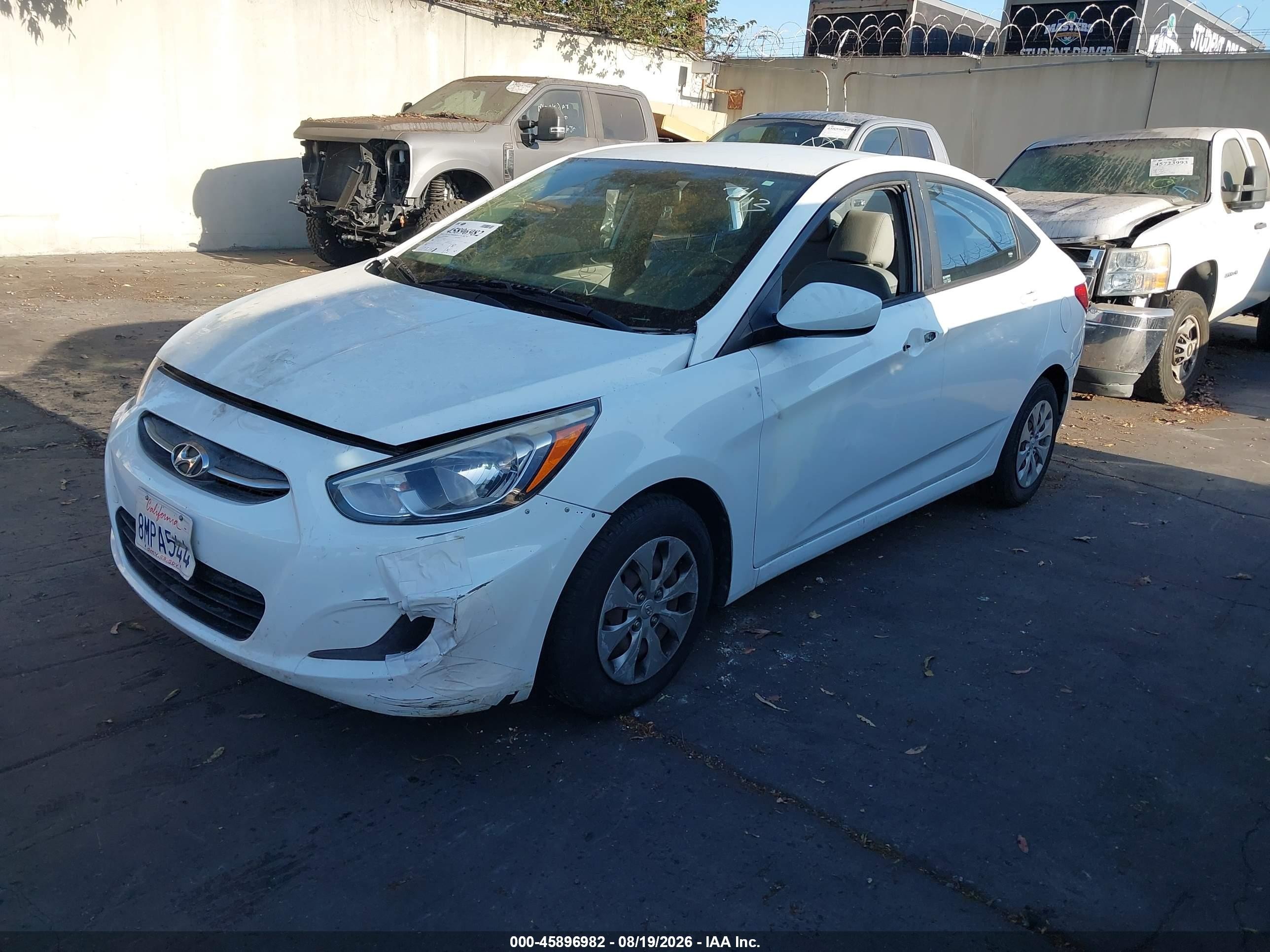 2015 Hyundai Accent Gls White vin: KMHCT4AE7FU824676